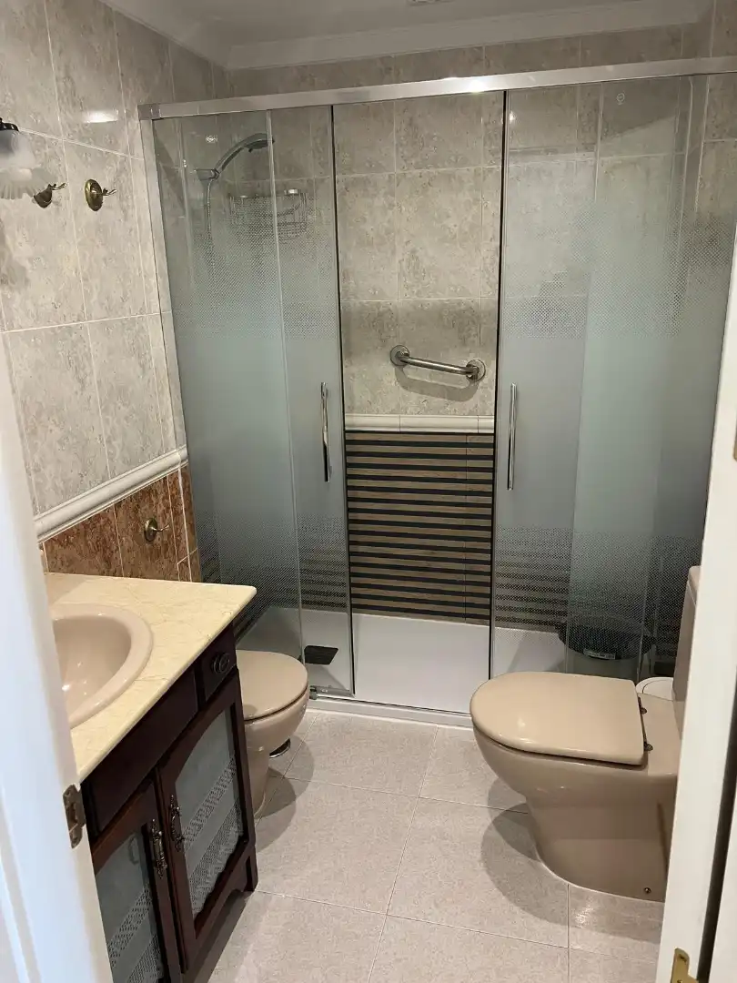 Baño de Casa adosada en venta en Melilla con Aire acondicionado, Jardín privado y Terraza
