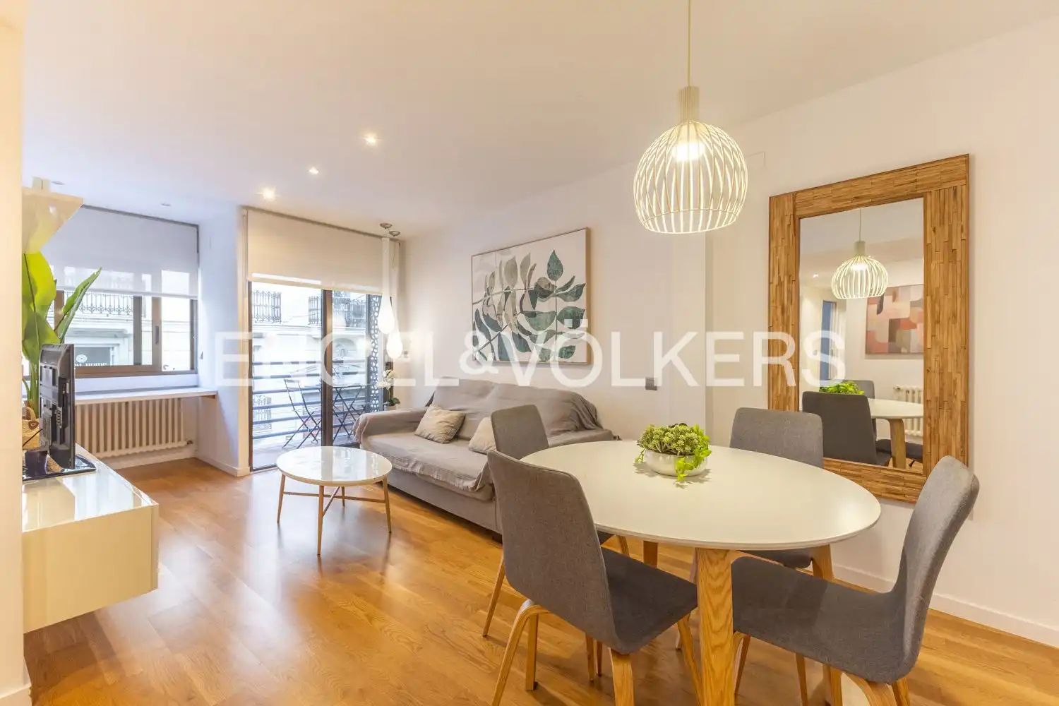 Exterior view of Flat for rent in Valencia  with Air Conditioner, Heating and Parquet flooring
