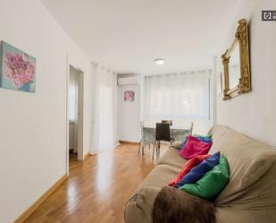 Bedroom of Apartment to share in  Barcelona Capital  with Air Conditioner and Terrace