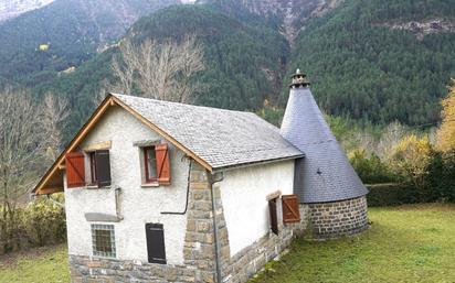 Außenansicht von Haus oder Chalet zum verkauf in Bielsa