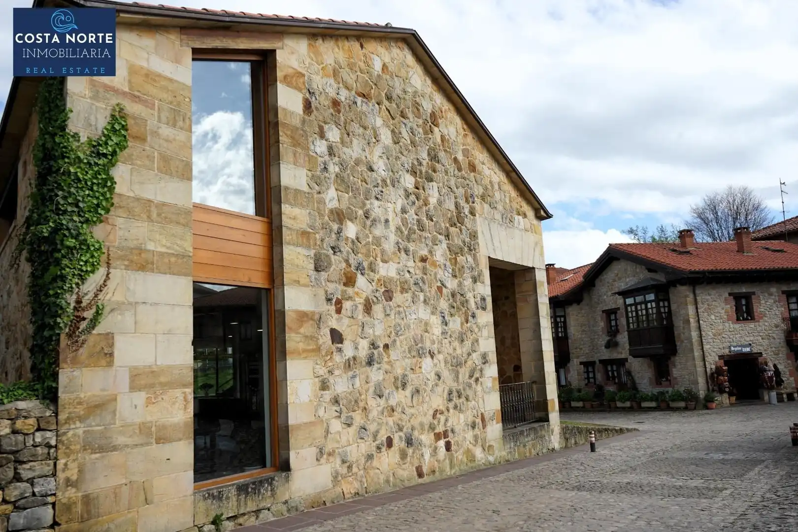 Edificio en venta en CARRERA, 17, Santillana del Mar