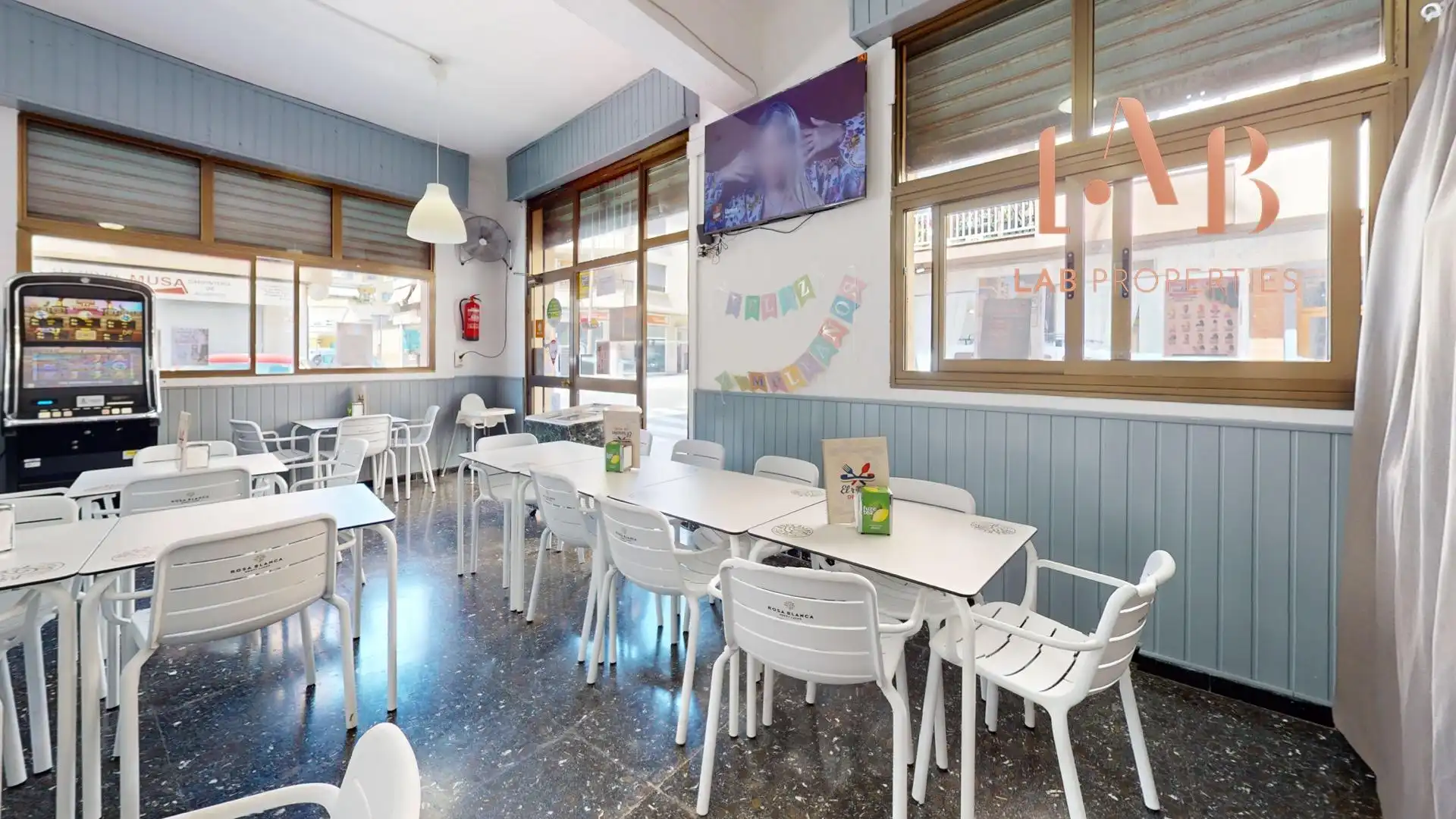 Commercial properties for rent in  Palma de Mallorca  with Air Conditioner and Furnished