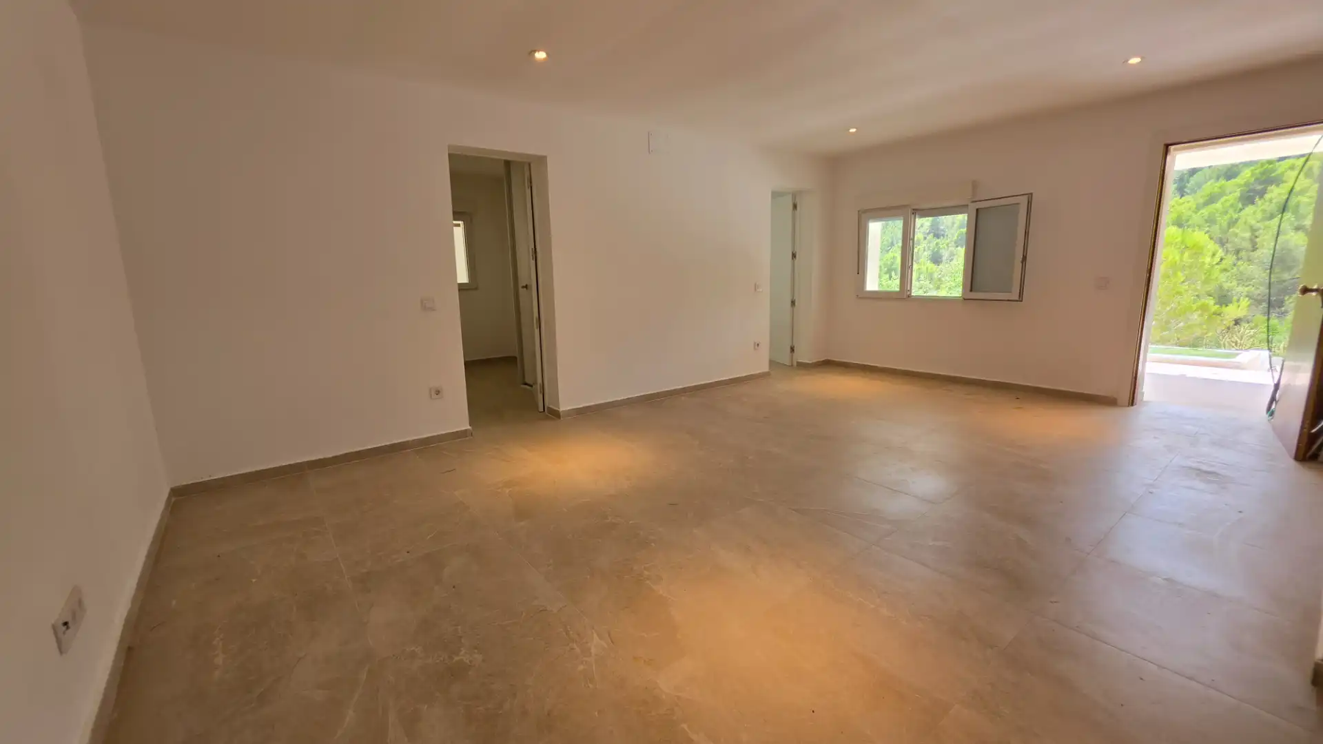 Houses for sale in Almoster  with Air Conditioner, Heating and Private garden