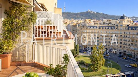 Gran ático con terraza y vistas a Francesc Macià