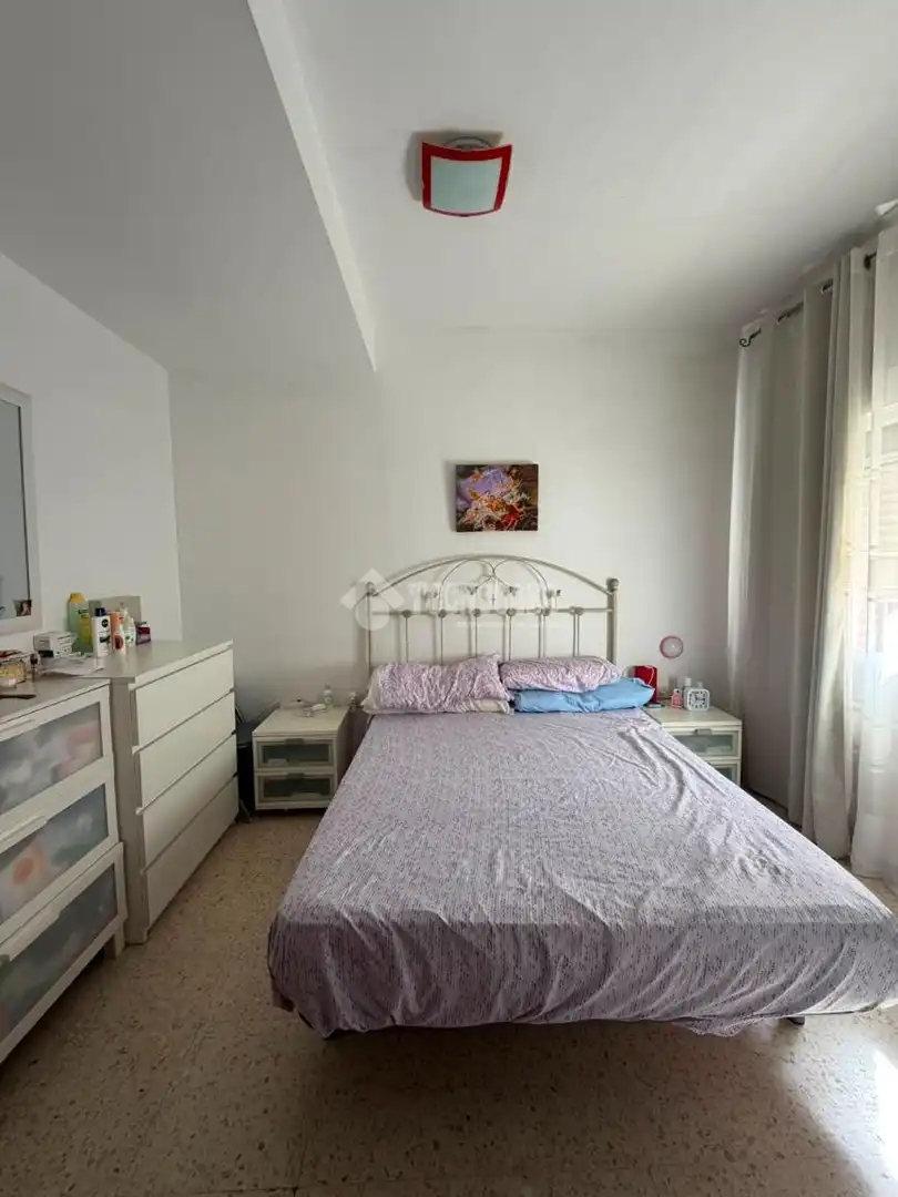 Flat for sale in Salesianos