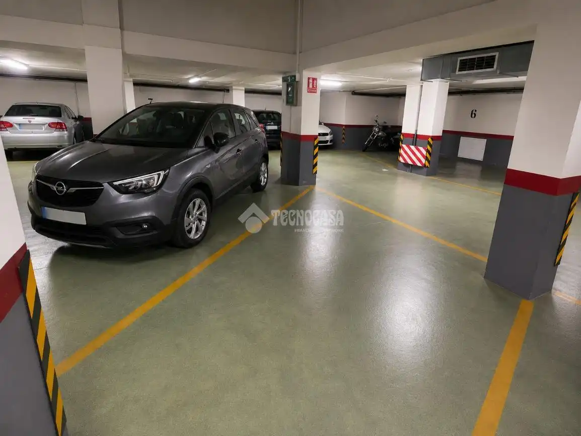 Parking de Piso en venta en Torrent con Balcón