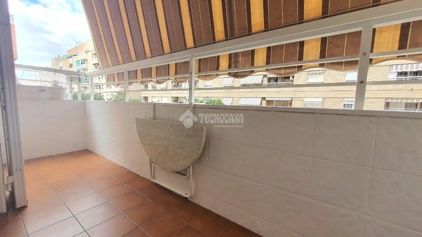 Terraza de Piso en venta en Valencia con Calefacción y Balcón