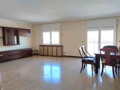 Living room of Flat for sale in Badalona  with Air Conditioner, Heating and Oven