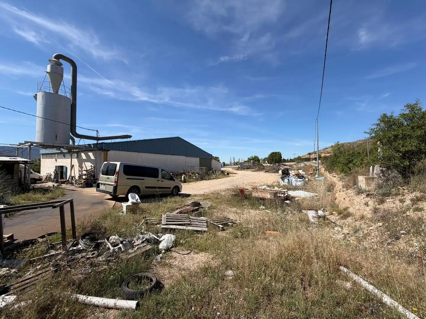 Fabrikhallen zum Verkauf in Jumilla