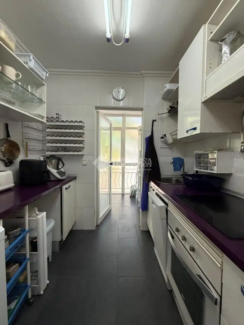 Kitchen of Flat for sale in Madrid  with Air Conditioner, Heating and Parquet flooring