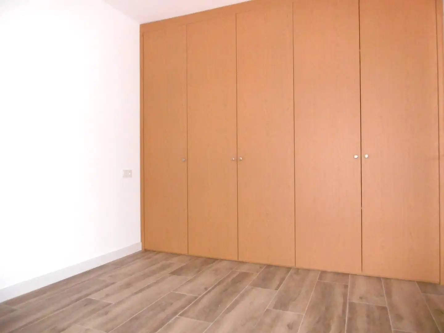 Schlafzimmer von Erdgeschoss zum Verkauf in Valladolid mit Klimaanlage und Heizung