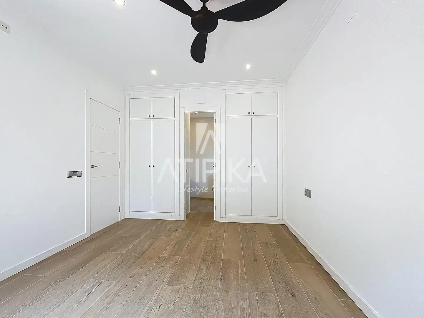 Bedroom of Houses for sale in Sant Pere de Ribes  with Swimming Pool, Oven and Washing machine