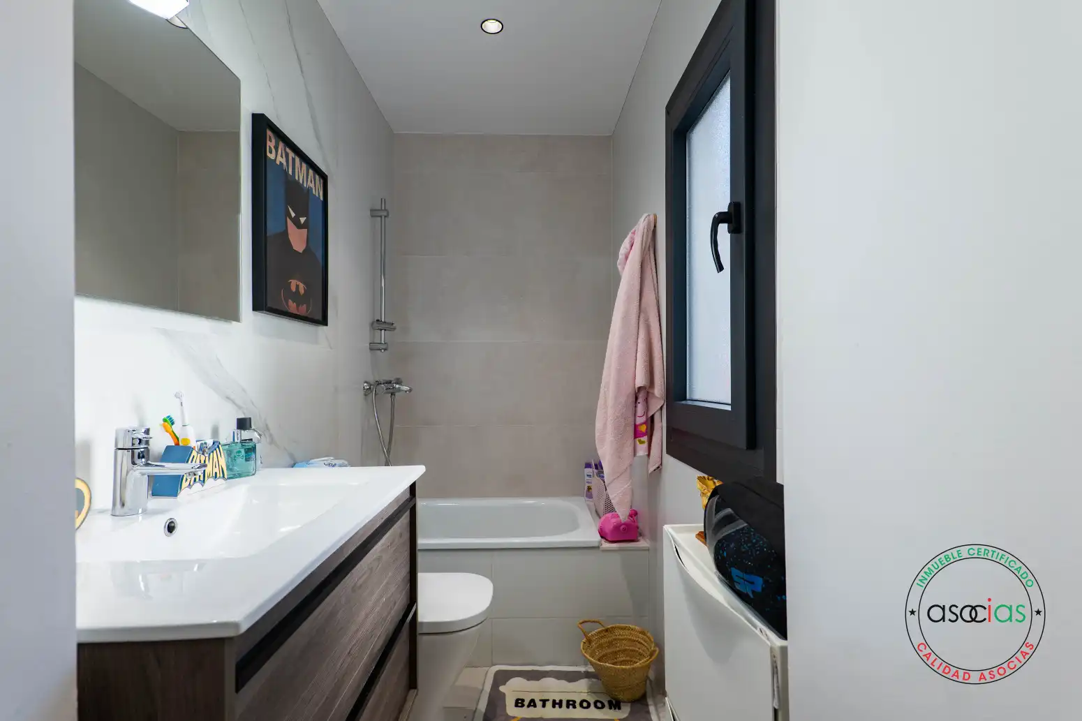 Baño de Piso en venta en Gijón  con Calefacción, Terraza y Trastero