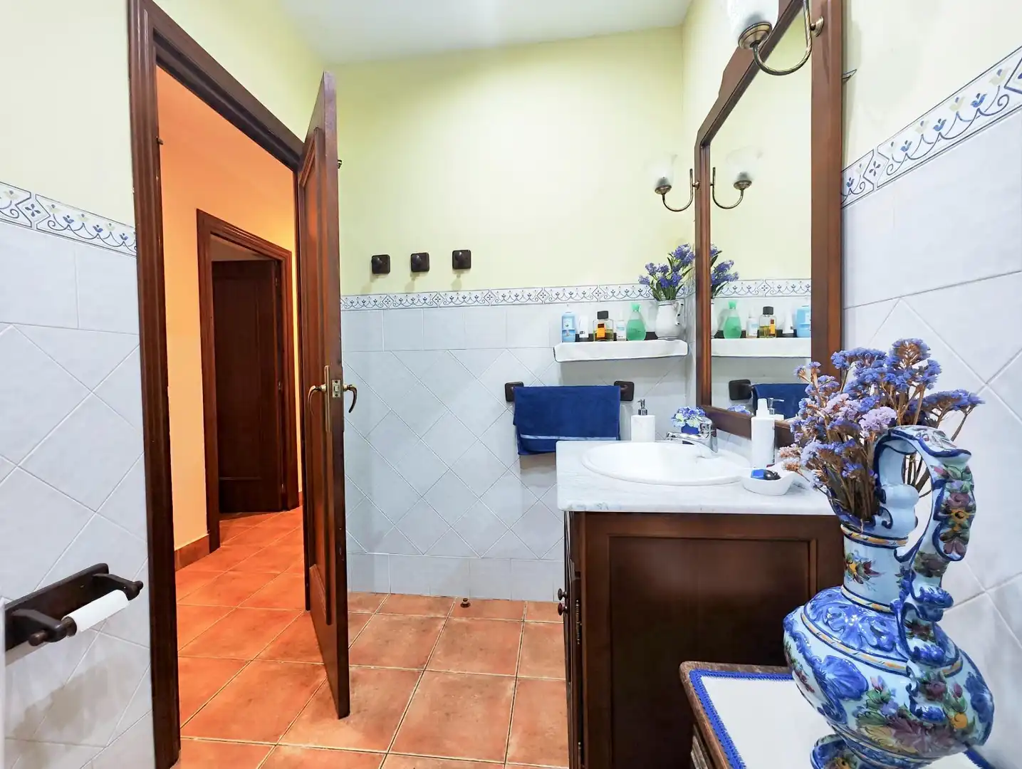 Bathroom of Houses for sale in Puertollano  with Air Conditioner, Heating and Private garden