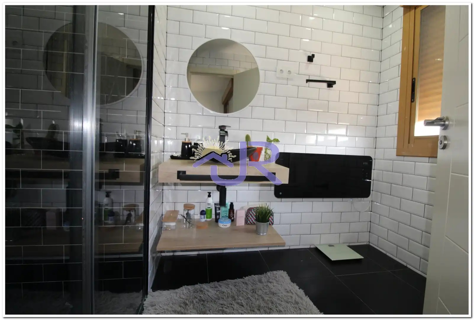 Bathroom of Houses for sale in Paracuellos de Jarama  with Air Conditioner, Private garden and Swimming Pool