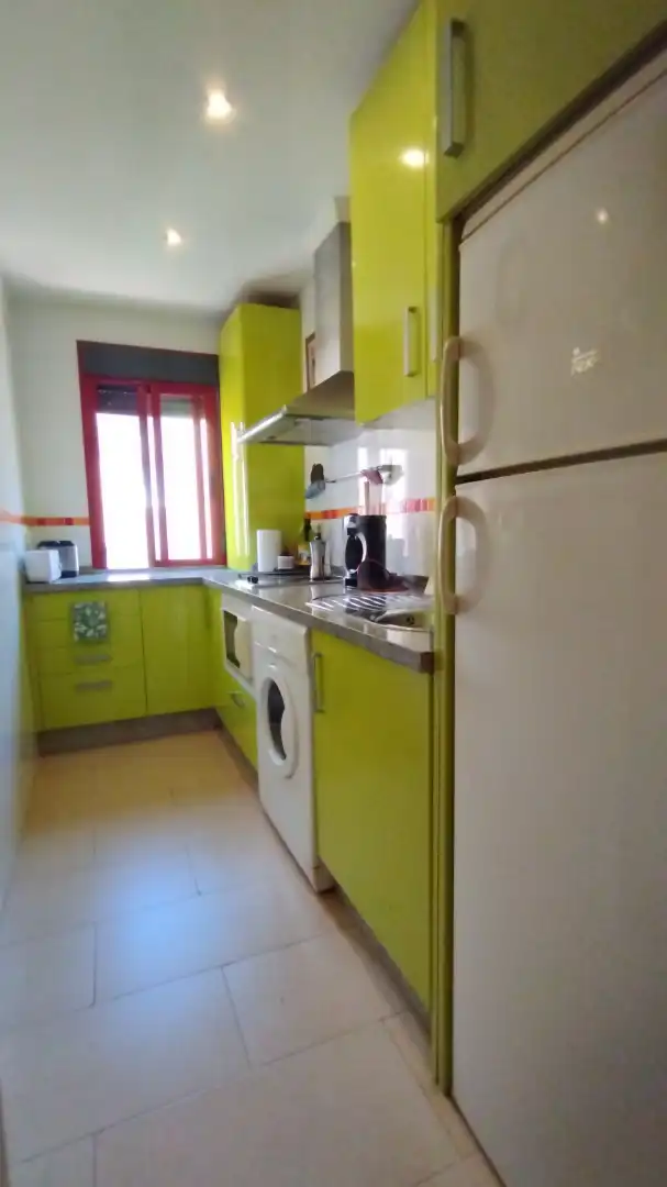 Cuina de Pis en venda en Huelva amb Aire condicionat, Calefacció i Moblat