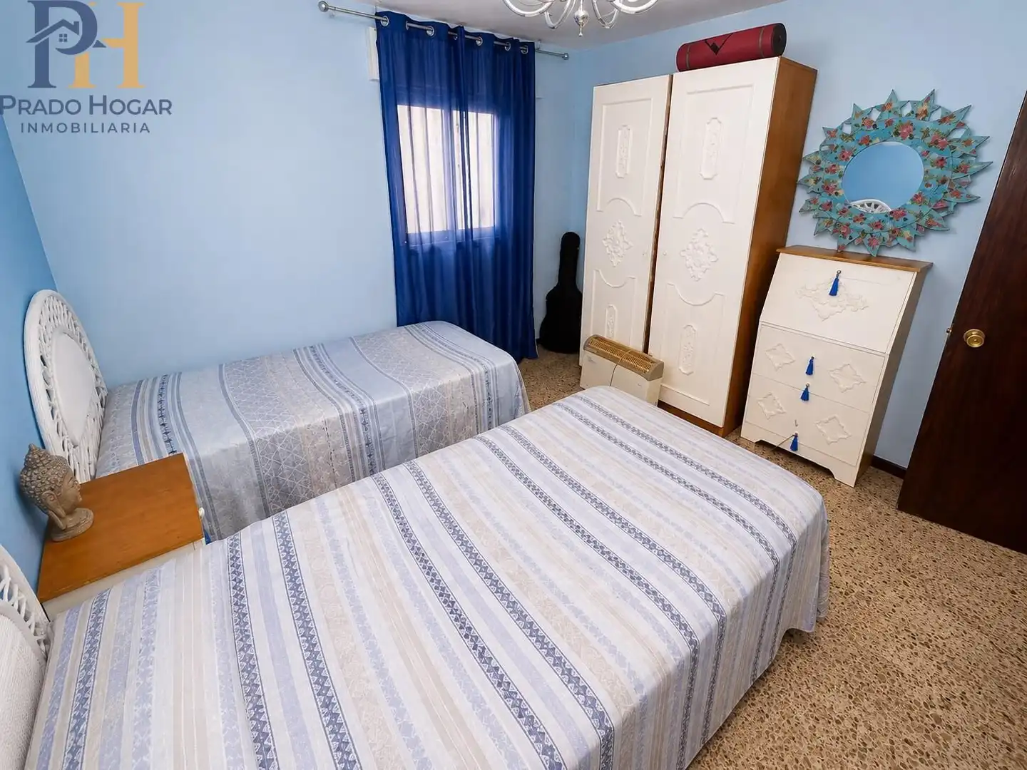 Bedroom of Houses for sale in Cebolla  with Private garden and Swimming Pool
