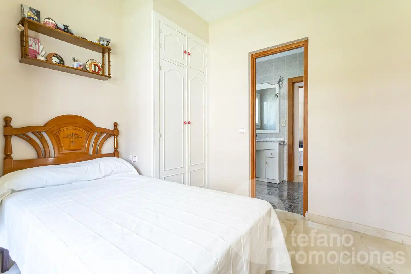 Schlafzimmer von Haus oder Chalet zum Verkauf in Málaga mit Klimaanlage, Privatgarten und Terrasse