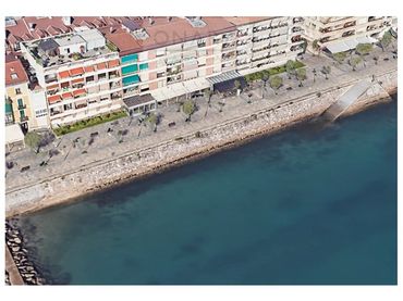 Local comercial en venda a Calle Almirante Alonso