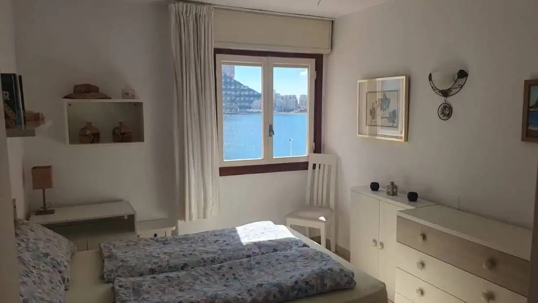 Dormitori de Apartament en venda en Calpe / Calp amb Aire condicionat i Terrassa