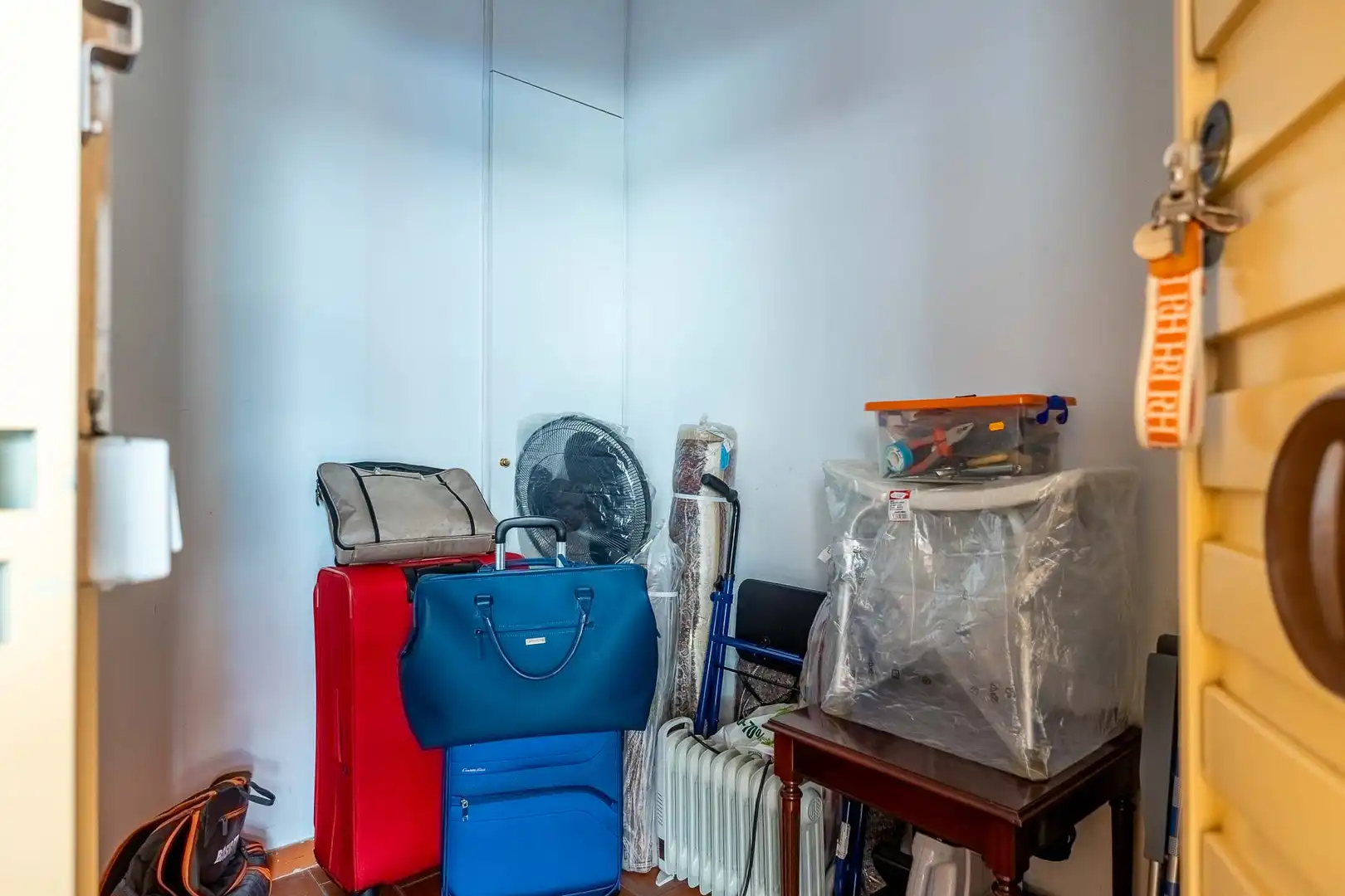 Flat for sale in Sevilla  with Air Conditioner, Heating and Storage room