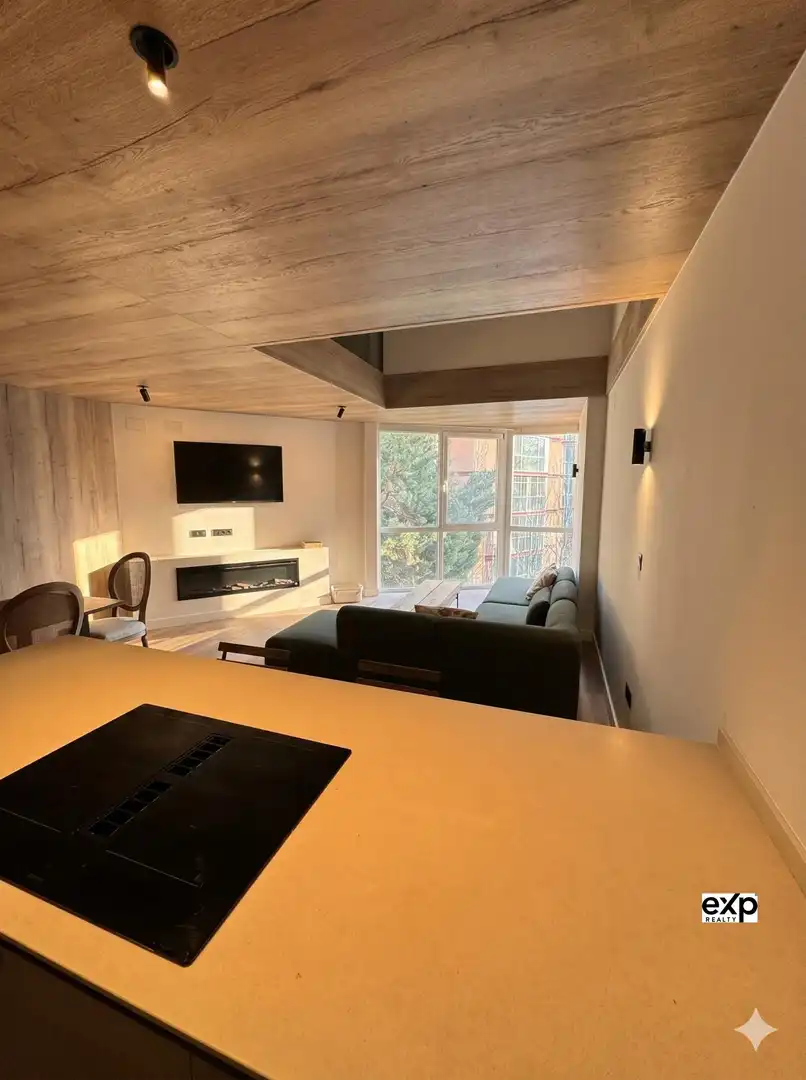 Sala d'estar de Dúplex en venda en Sierra Nevada amb Calefacció i Moblat