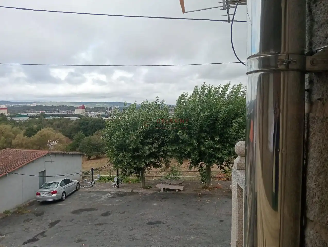 Einfamilien-Reihenhaus zur Miete in San Cibrao das Viñas mit Heizung und Balkon