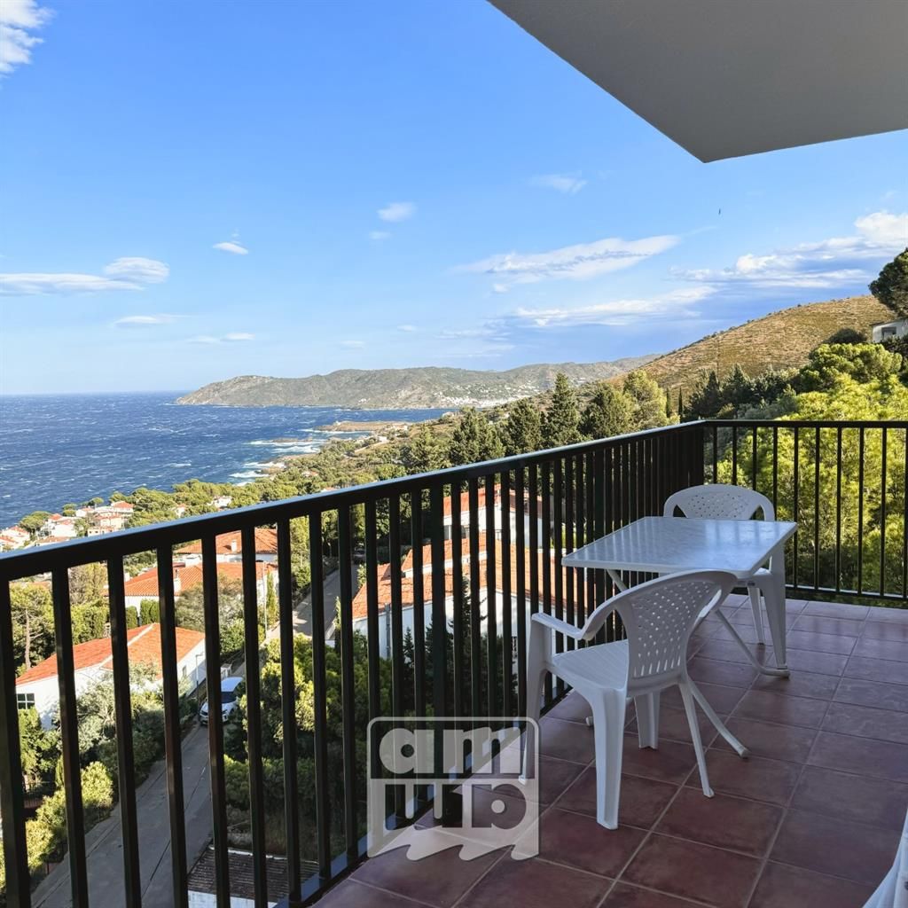 Flat for sale in Llançà