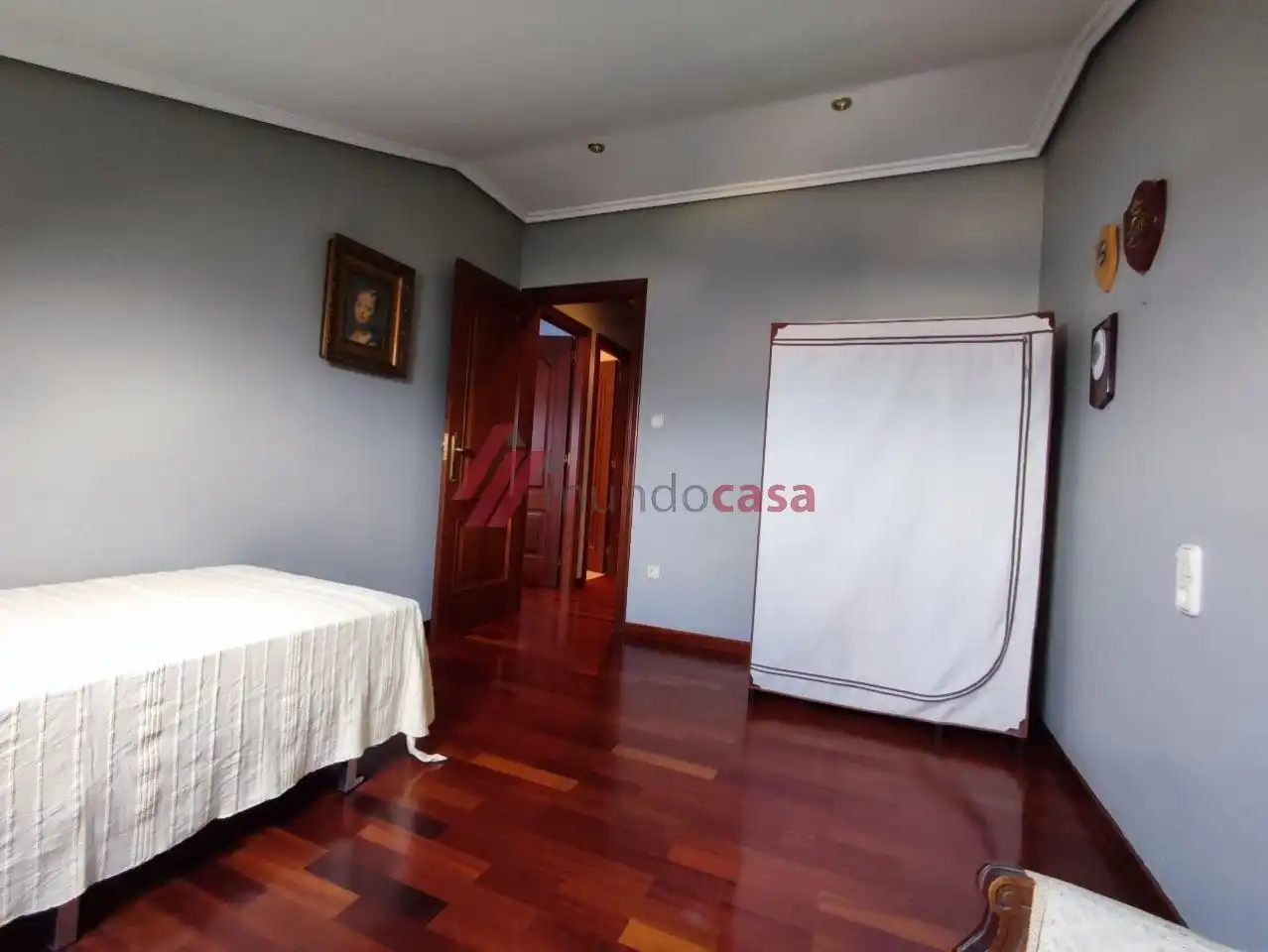 Dormitori de Dúplex en venda en Ferrol amb Calefacció, Parquet i Moblat