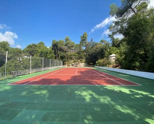 Vista exterior de Casa o xalet en venda en Sant Fost de Campsentelles amb Terrassa i Piscina