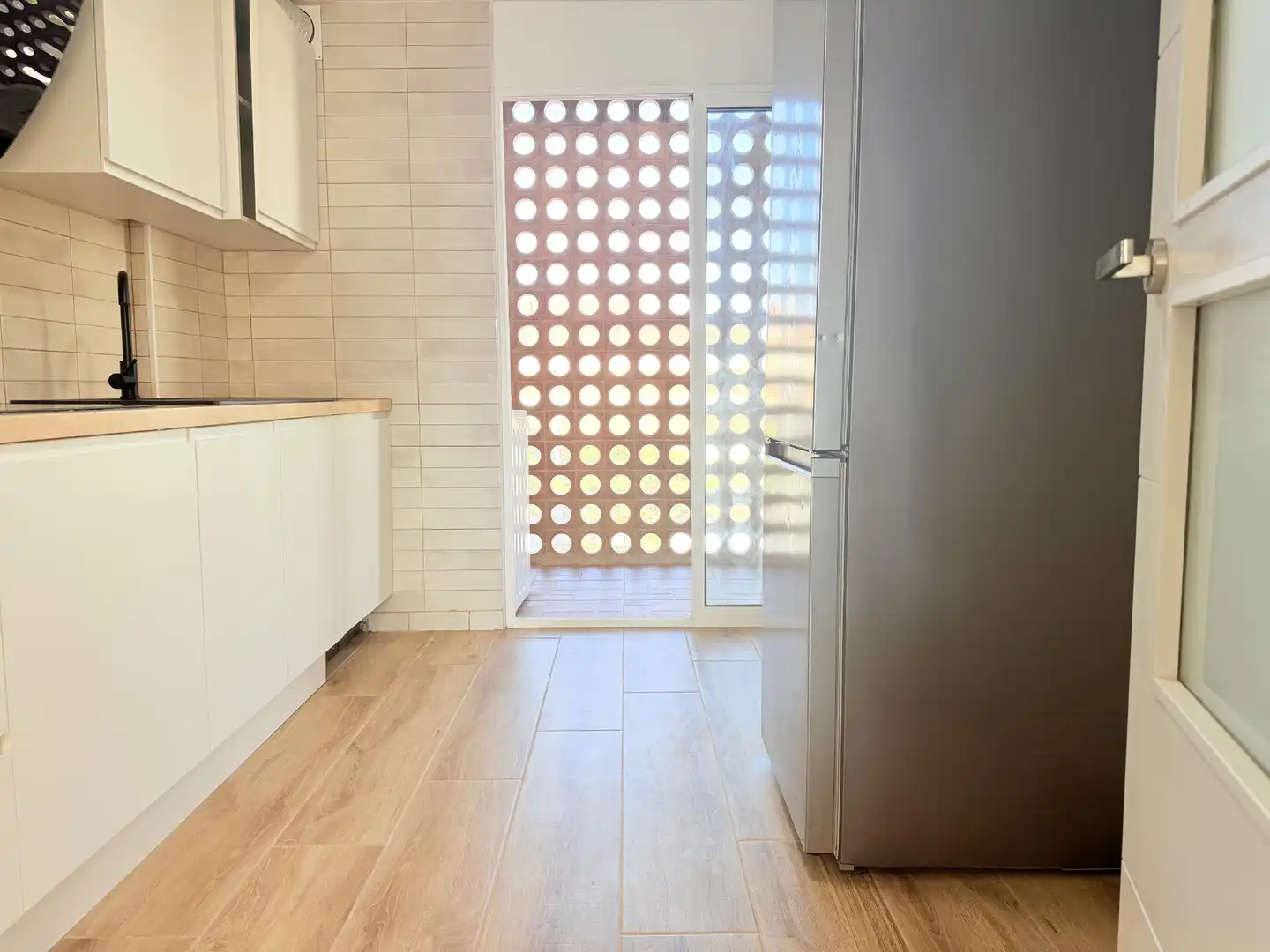 Kitchen of Apartments for rent in Sant Adrià de Besòs  with Air Conditioner and Balcony