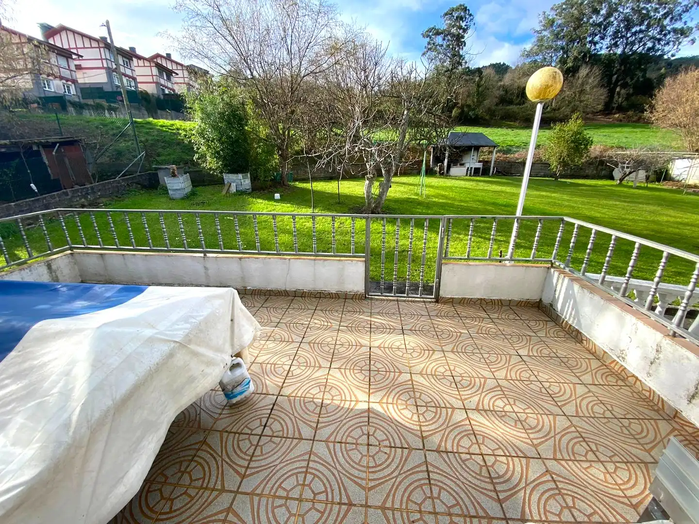 Jardí de Casa o xalet en venda en Castro-Urdiales amb Calefacció, Jardí privat i Parquet