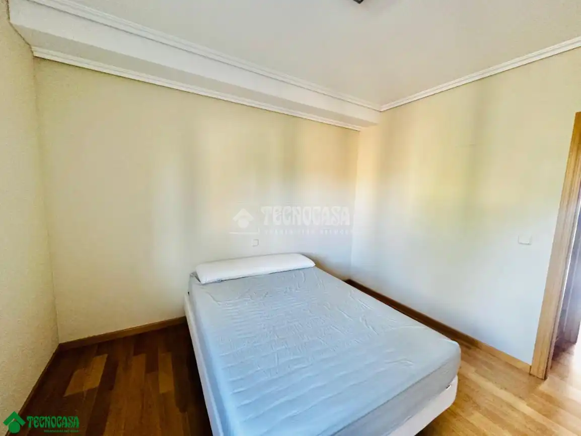 Habitación de Casa o chalet en venta en Layos con Calefacción y Jardín privado