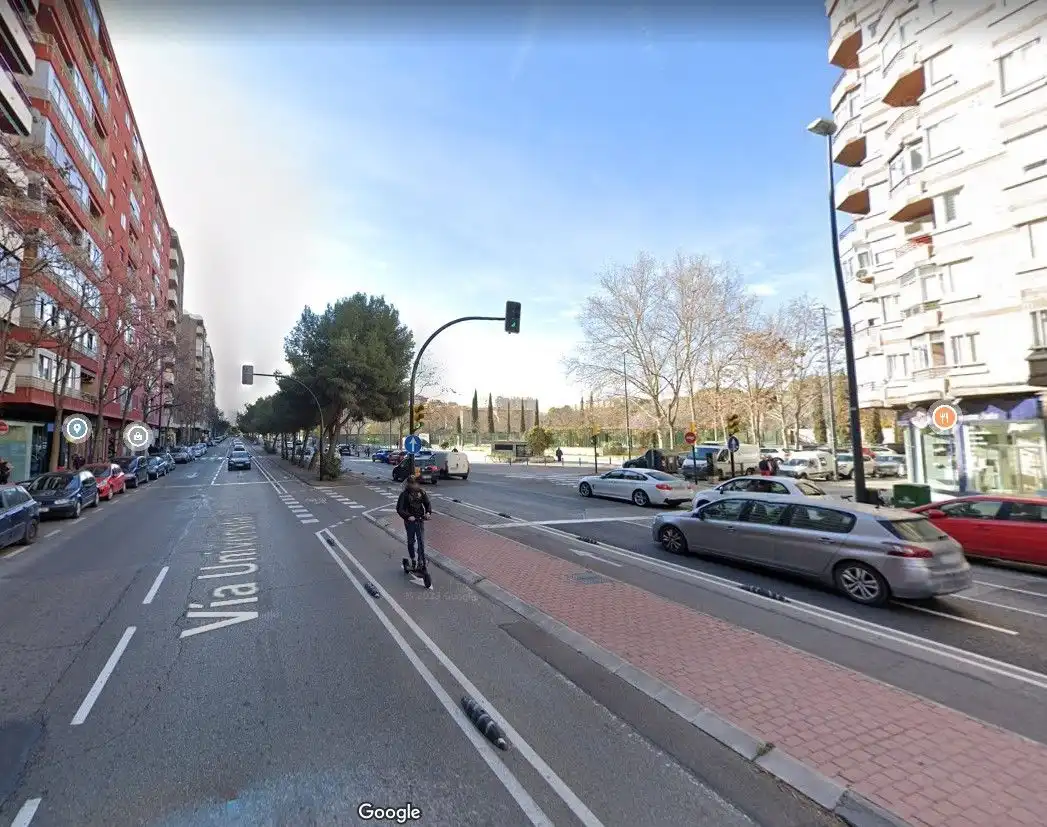 Local comercial de lloguer a Vía Univérsitas, imagen 24