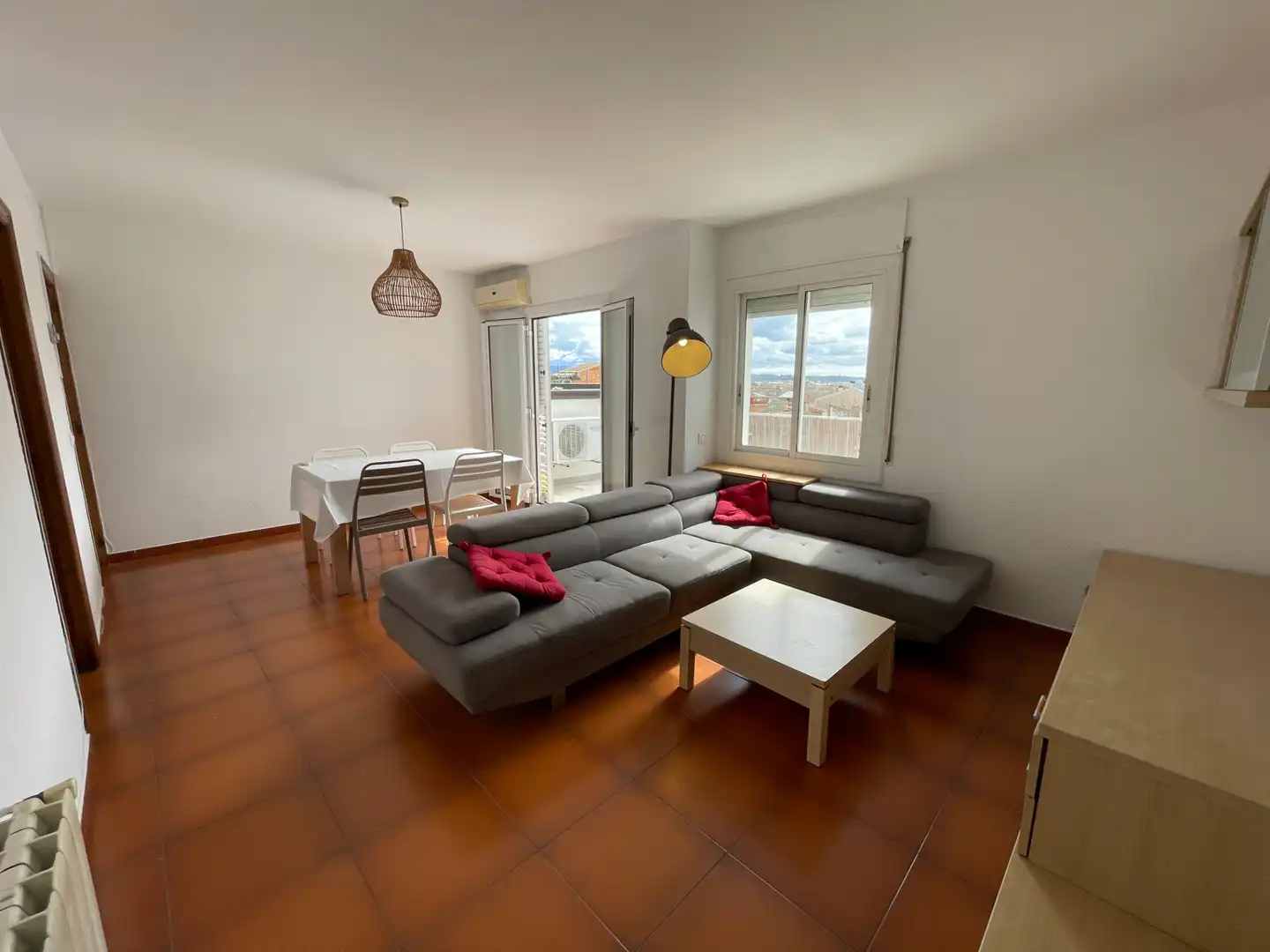 Living room of Attic for sale in Salt  with Air Conditioner, Heating and Terrace