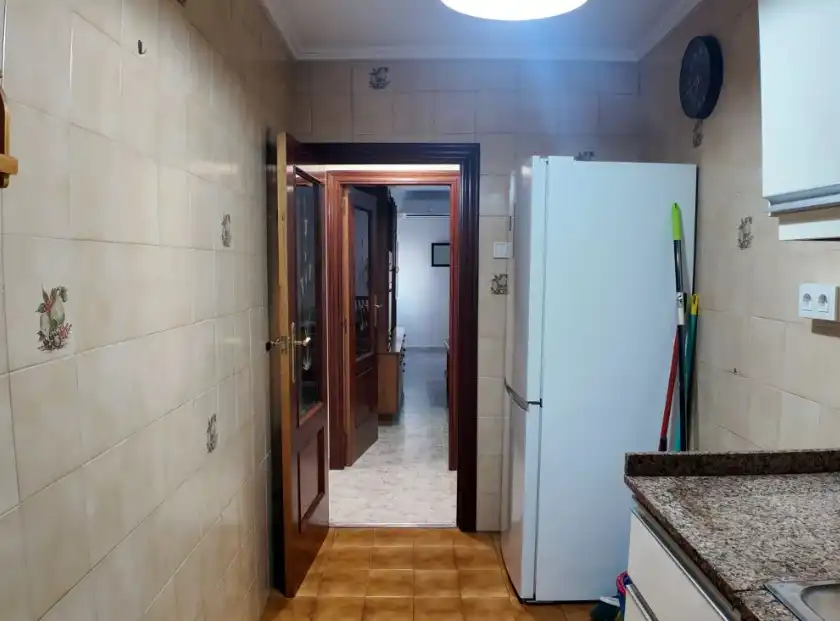 Wohnung zur Miete in Valencia mit Klimaanlage, Heizung und Möbliert