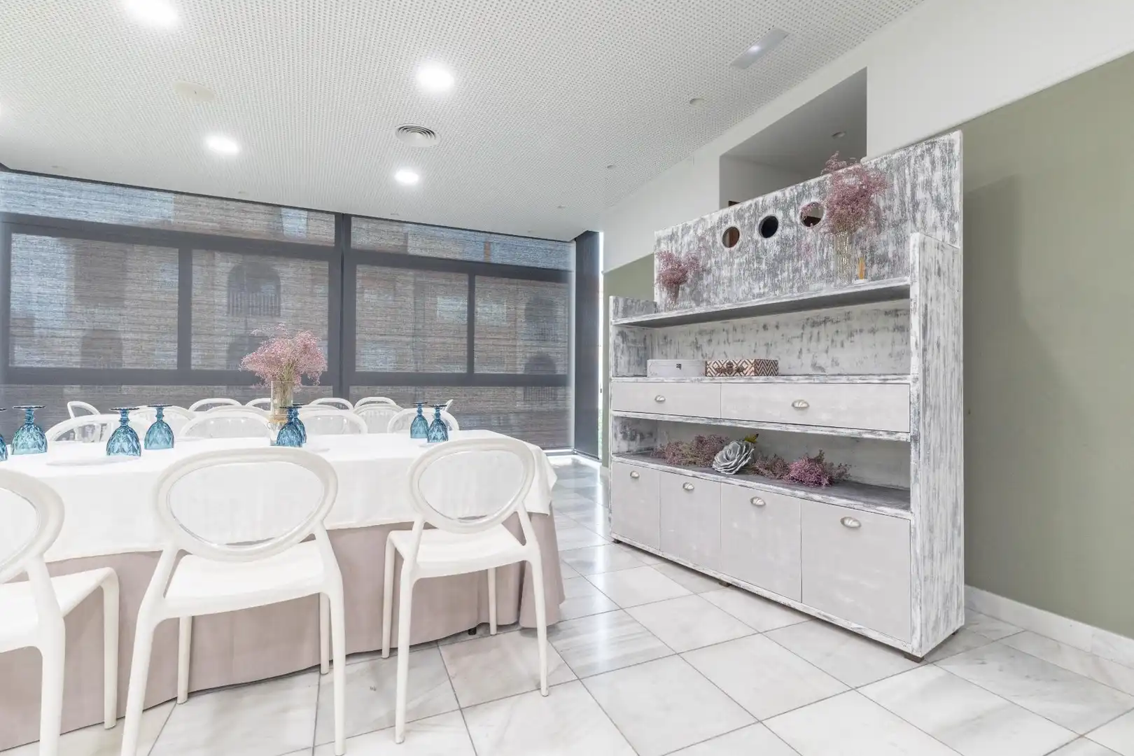 Edificio en venta en Avenida Juan Carlos I, Campos del Río