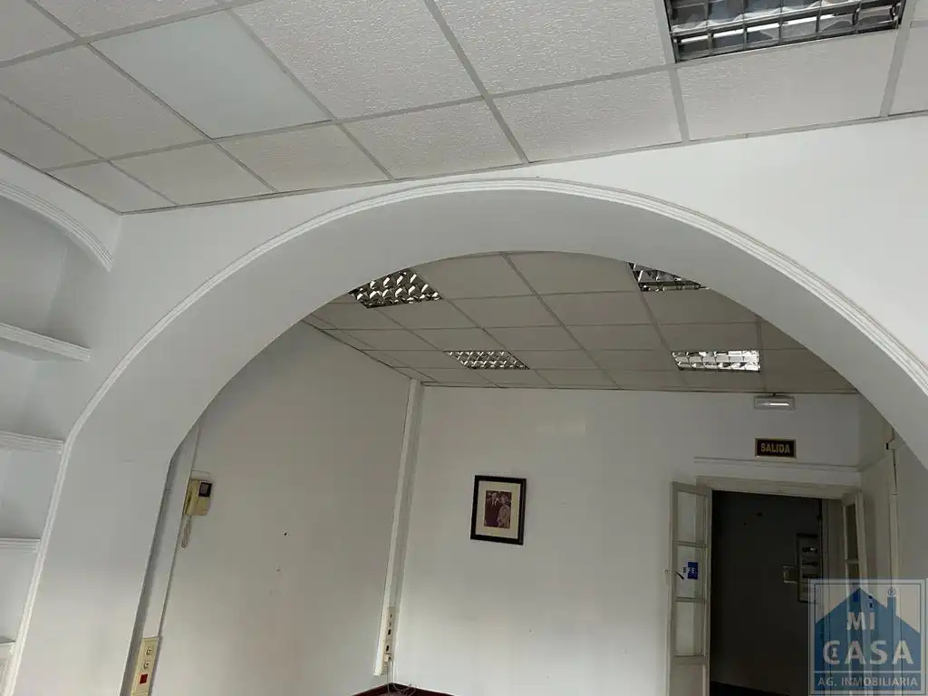 Oficina de lloguer a Centro