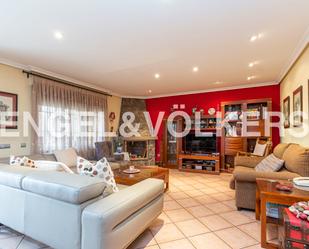 Living room of Single-family semi-detached for sale in Fuente El Saz de Jarama  with Heating, Private garden and Terrace