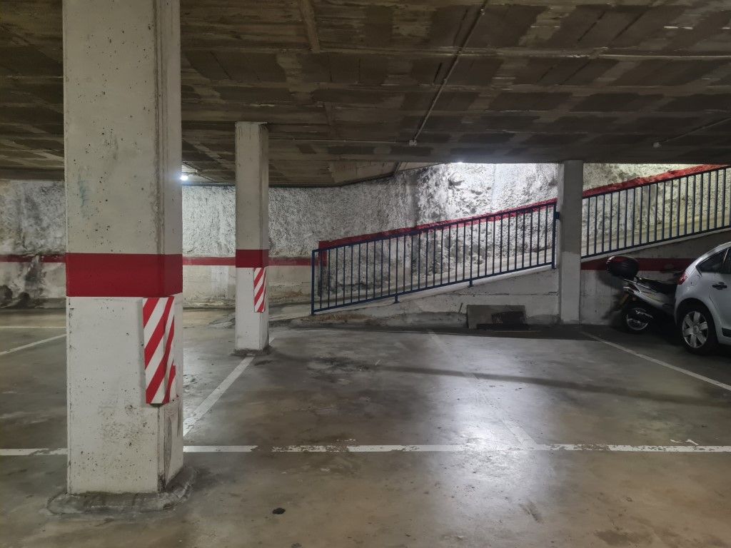 Parking of Garage to rent in Girona Capital
