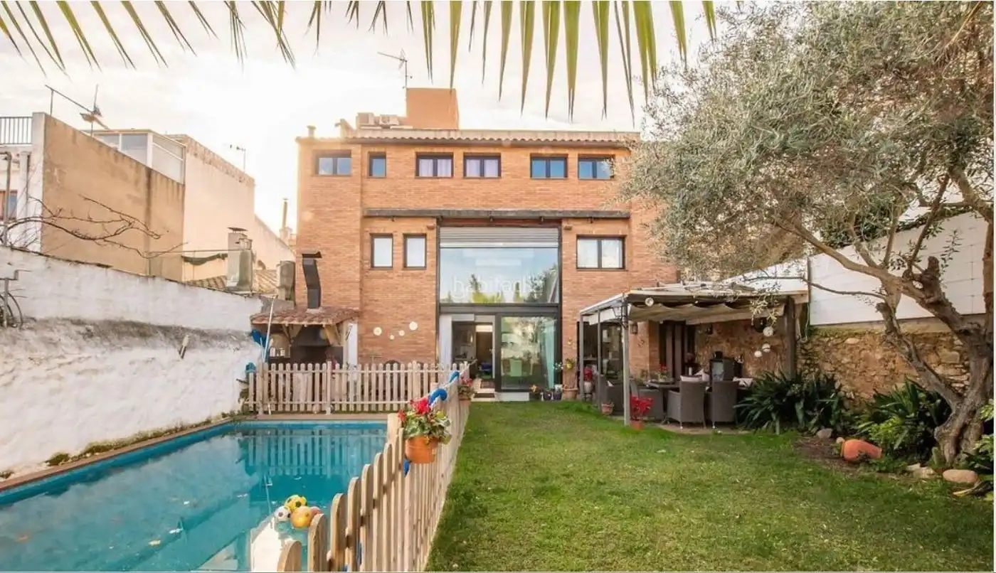 Casa con piscina en venta en Cristofol Colom, imagen 3