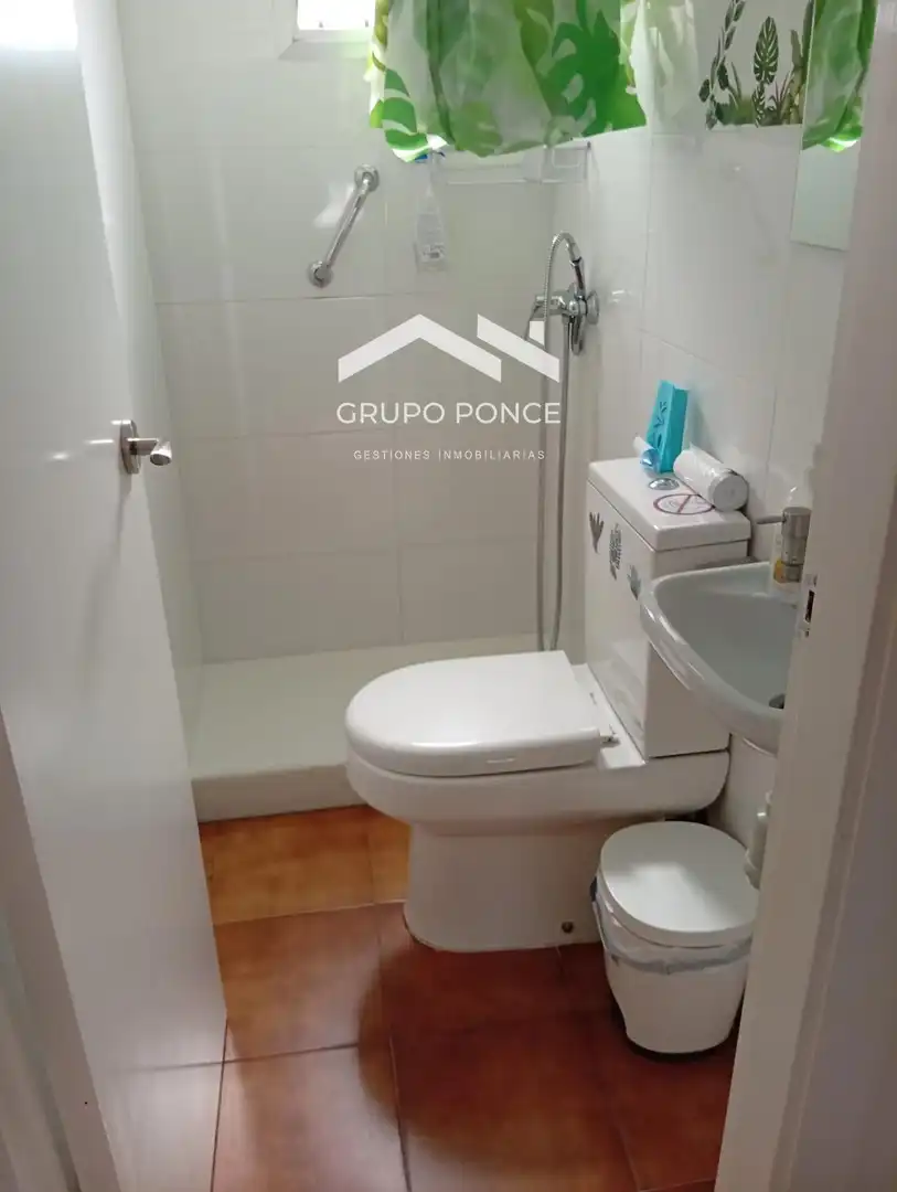 Baño de Dúplex en venta en Chipiona con Aire acondicionado y Trastero
