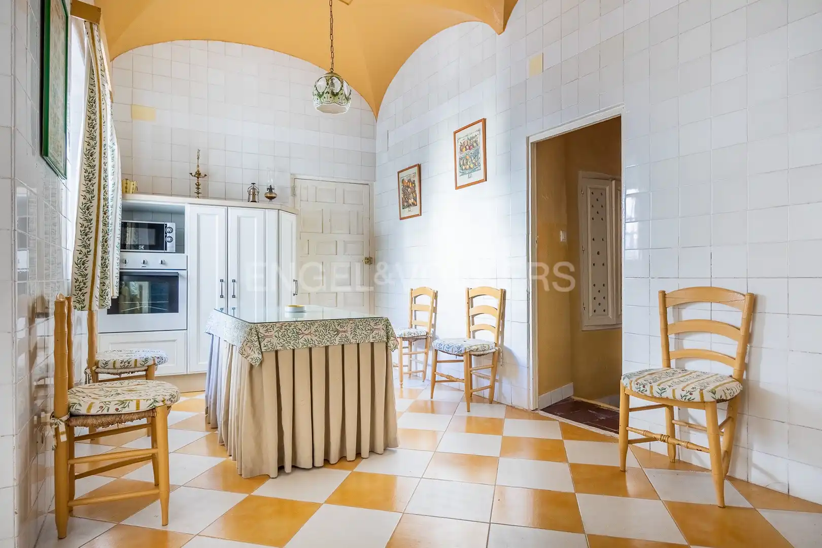 Cocina de Casa o chalet en venta en Fuente del Maestre con Calefacción, Jardín privado y Terraza