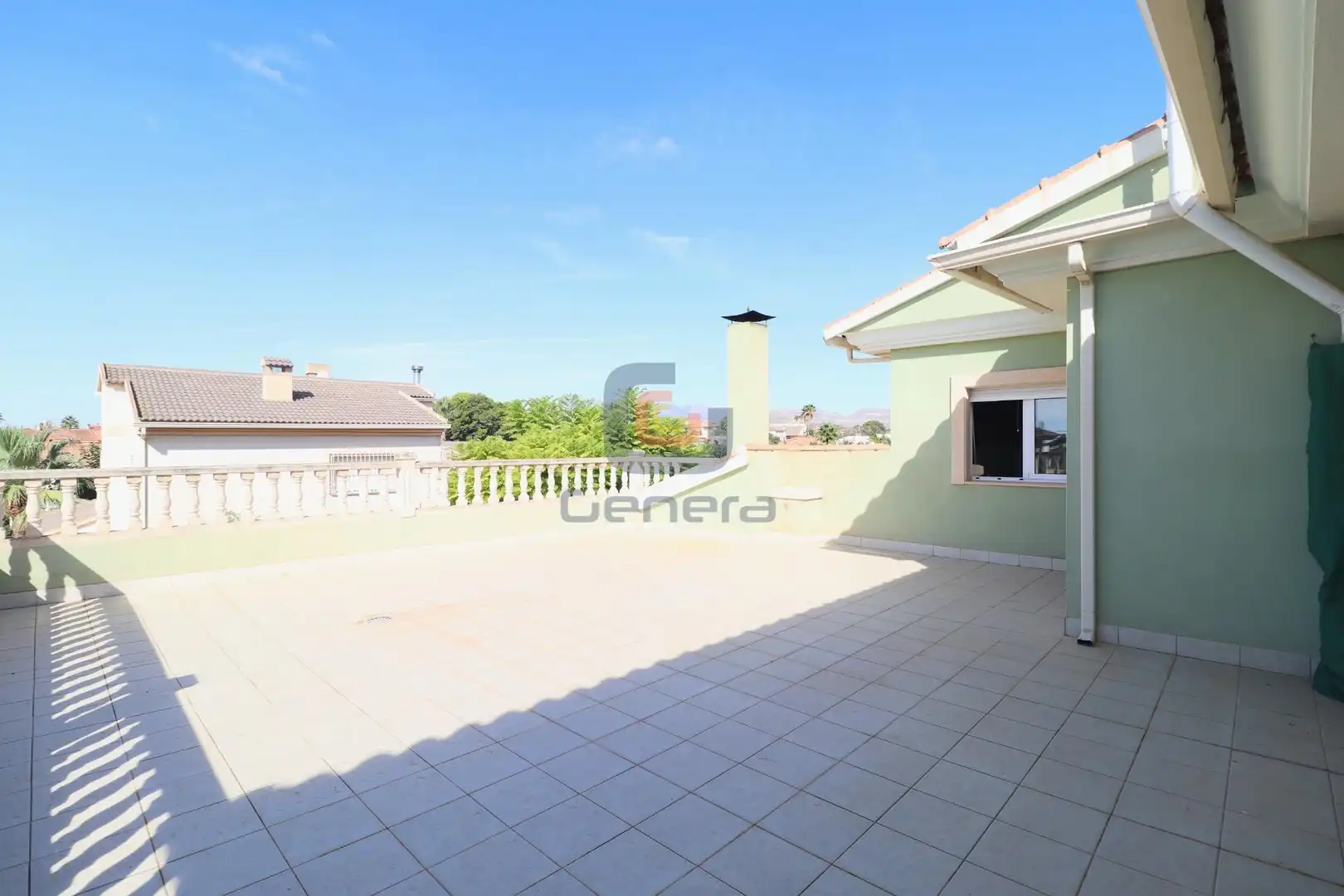 Terraza de Casa o chalet en venta en San Vicente del Raspeig / Sant Vicent del Raspeig con Aire acondicionado, Calefacción y Jardín privado