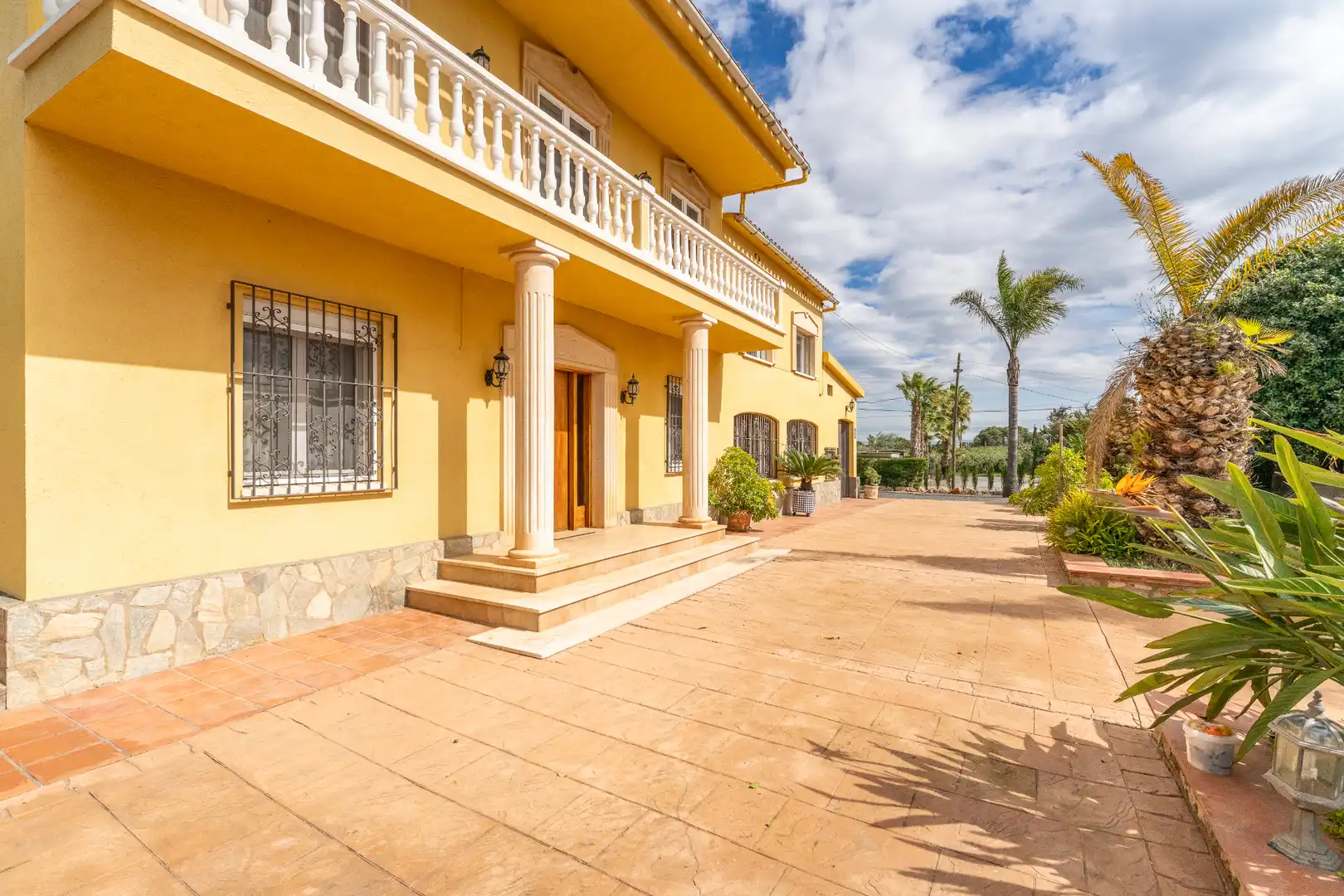 Vista exterior de Casa o xalet en venda en Reus amb Calefacció, Jardí privat i Terrassa