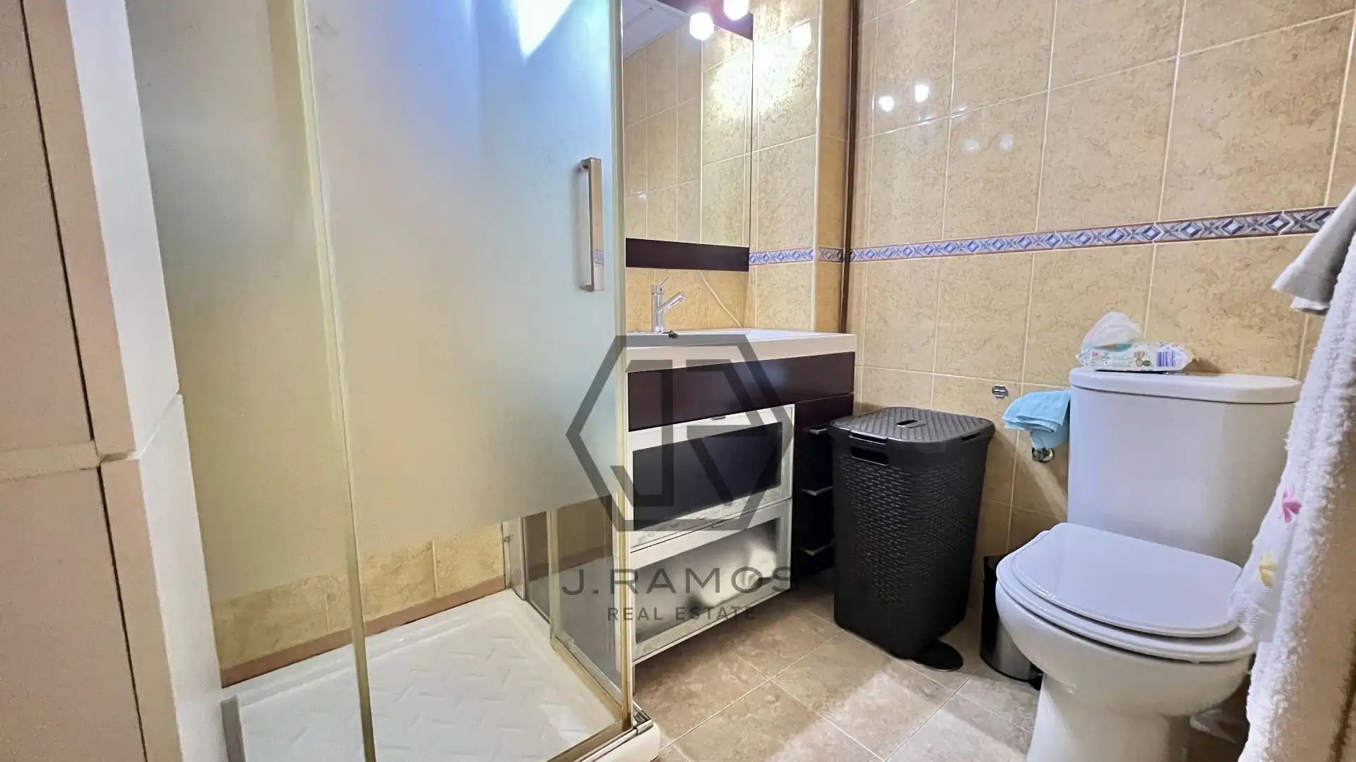 Badezimmer von Wohnung zur Miete in Algarrobo mit Klimaanlage, Heizung und Terrasse