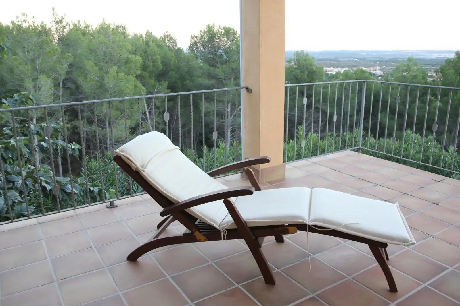 Terrassa de Casa o xalet en venda en Alcover amb Piscina comunitària