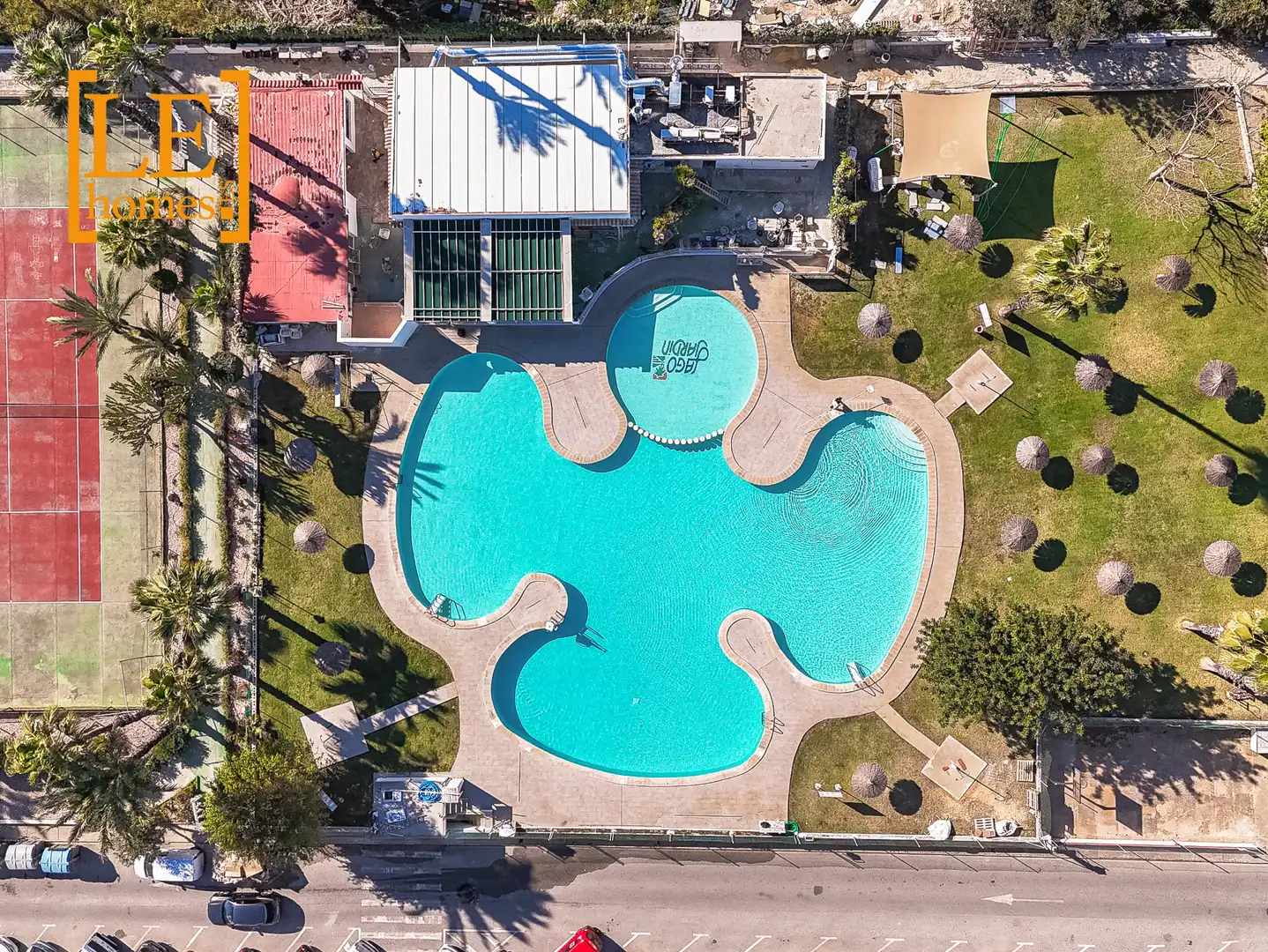 Piscina de Planta baja en venta en Torrevieja con Aire acondicionado, Amueblado y Horno