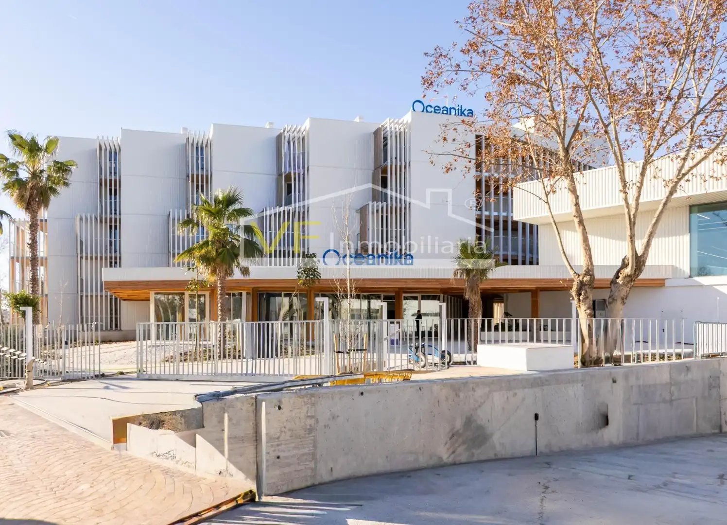 Vista exterior de Apartament en venda en Torremolinos amb Jardí privat, Terrassa i Piscina comunitària