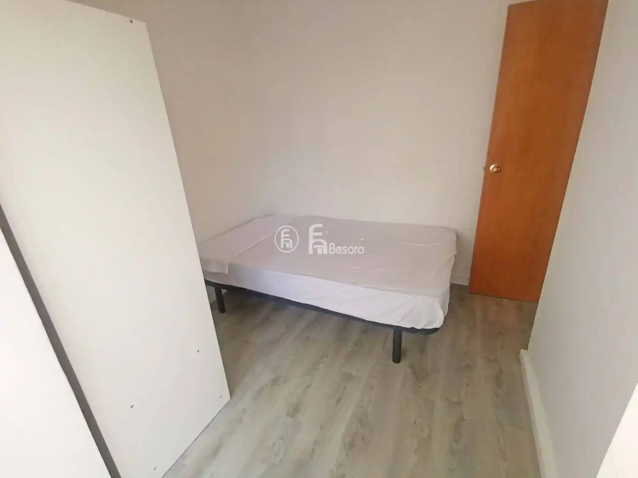 Apartments for sale in Calle Joan Baget, Instituts - Universitat
